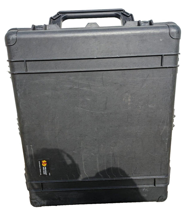 Pelican 1690 Hard Case w/ foam inserts Outter Dimen 33.43 x 28.40 x 17.65 in