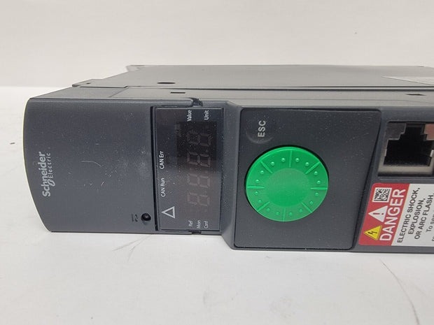 New Schneider Electric Altivar 320 ATV320U07N4B 0.75kW-1HP Variable Speed Drive